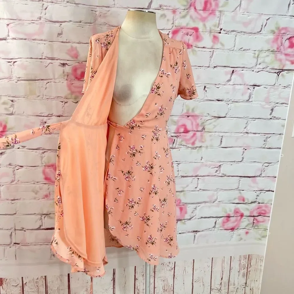 Lulu's Women's True Wrap Floral Short Sleeve Belted Pink Sundress Size S - Picture 7 of 11